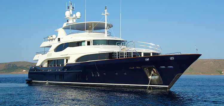 Benetti Vision 145
