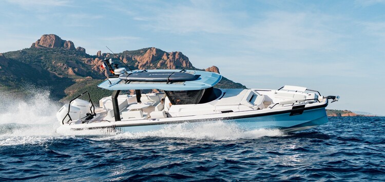 Axopar 38 Cross Top