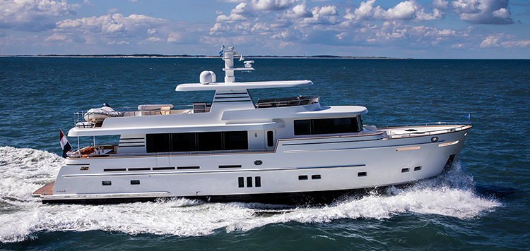 Van der Valk Explorer 25M