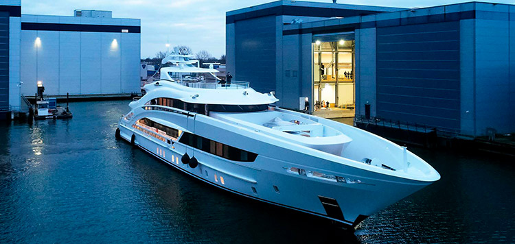 Heesen TRITON 50m
