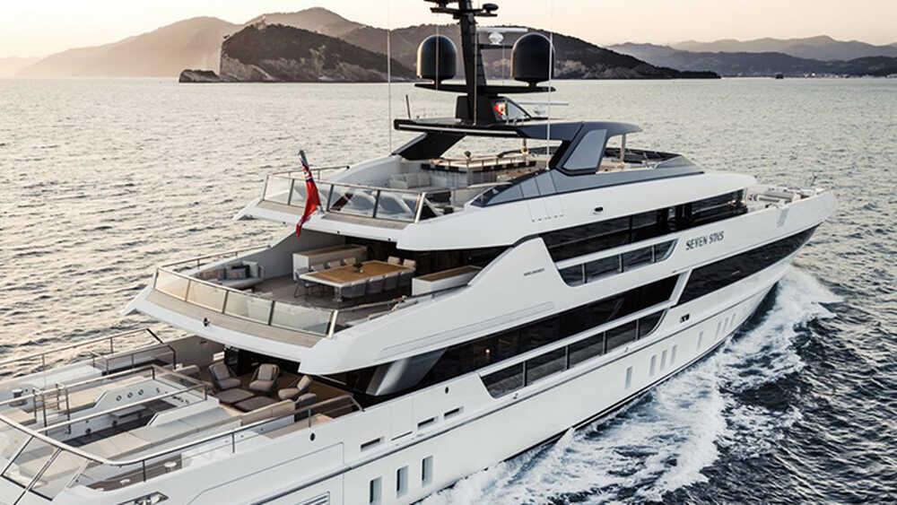 Exterior Sanlorenzo 52Steel