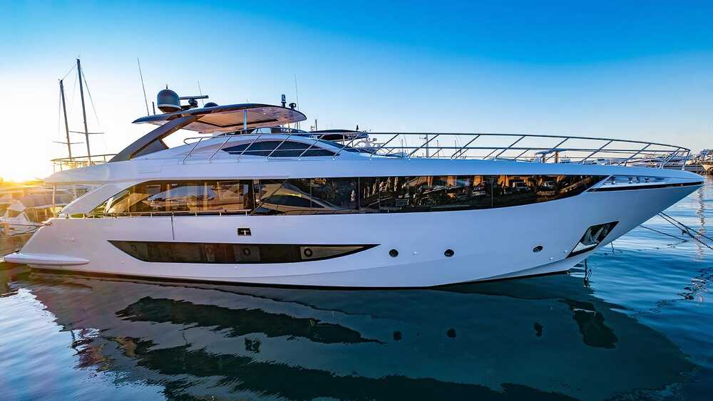 Exterior AMER F 100 2020