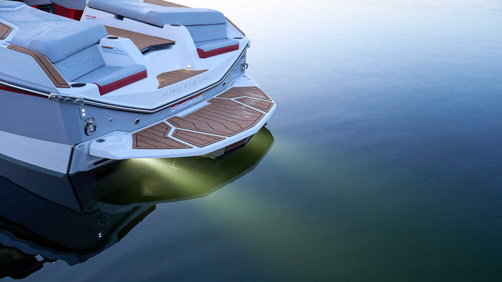 Exterior Stern
