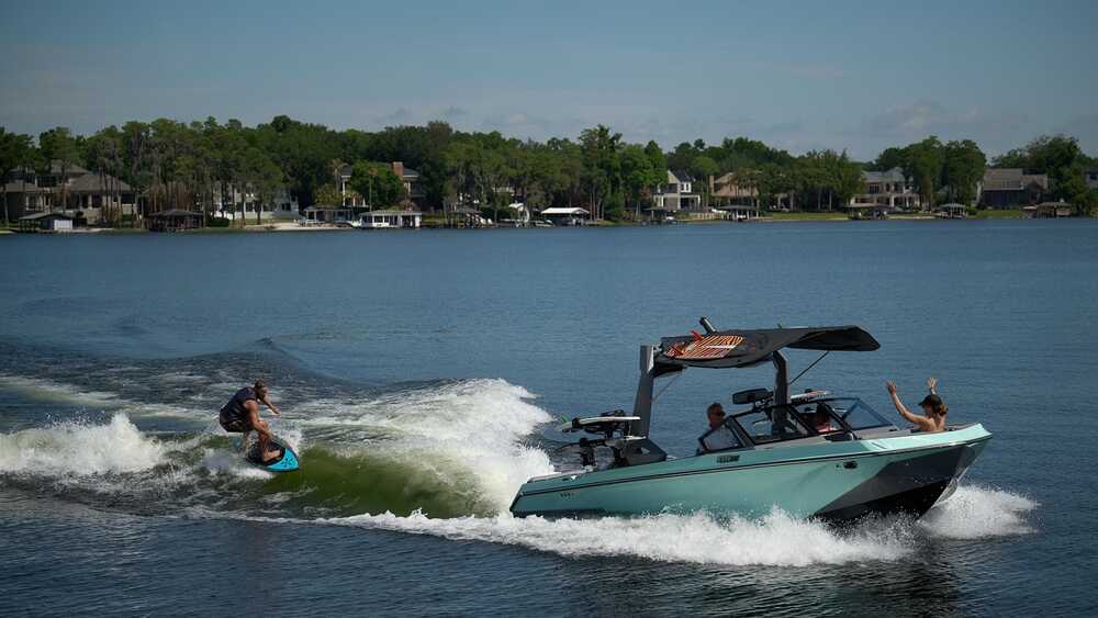 Wakesurf Wave 