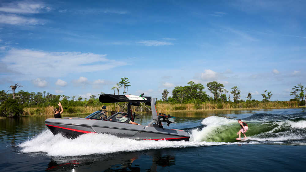 Wakesurf Wave 