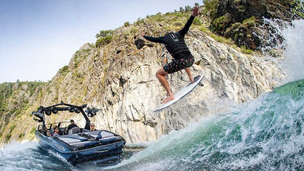 Wakesurf Wave 