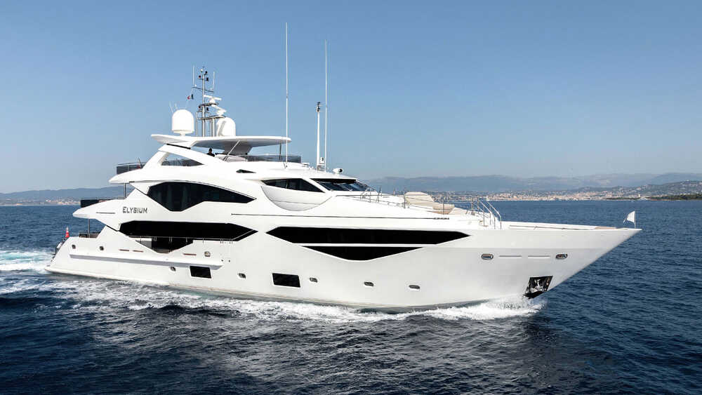 Exterior M/Y ELYSIUM