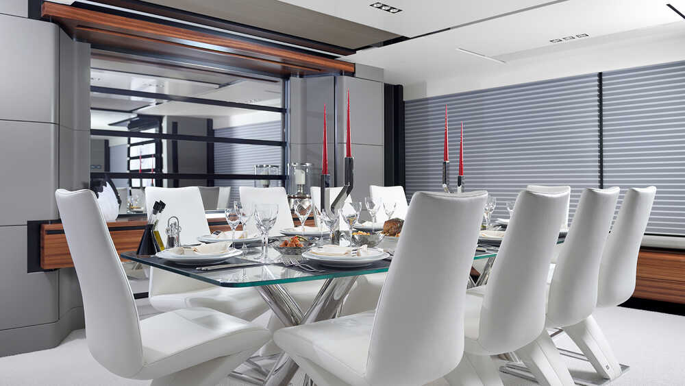 Salon dining