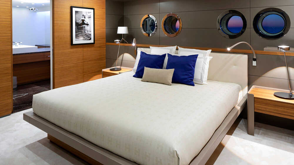 Guest cabin