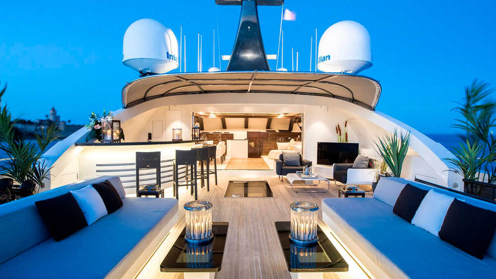 The upper deck 