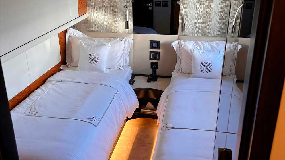 Guest cabin