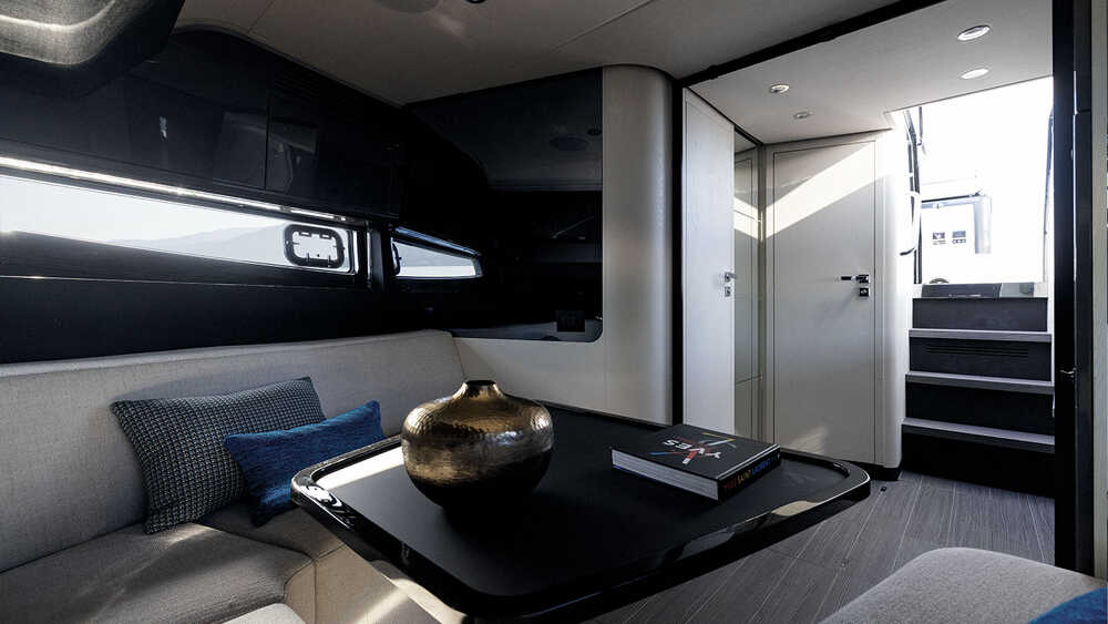 Dining area on lower deck