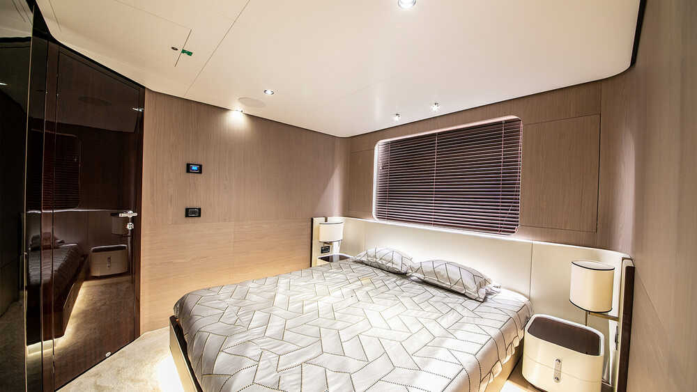 Starboard side VIP cabin on the lower deck