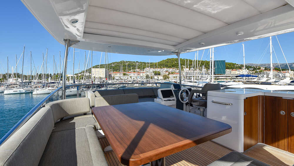 Flybridge