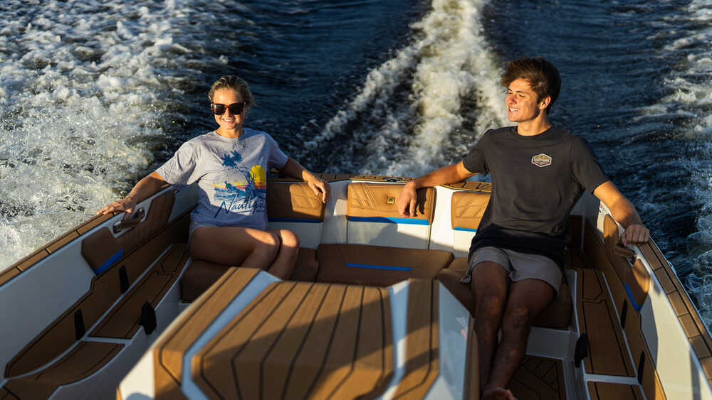 Transom Seating