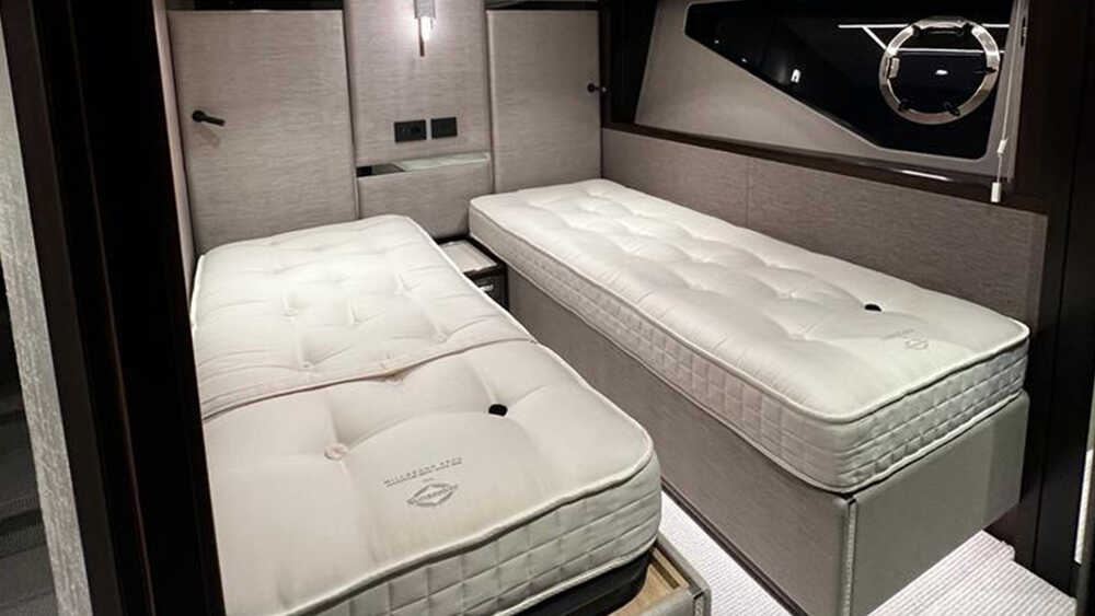 Guest cabin