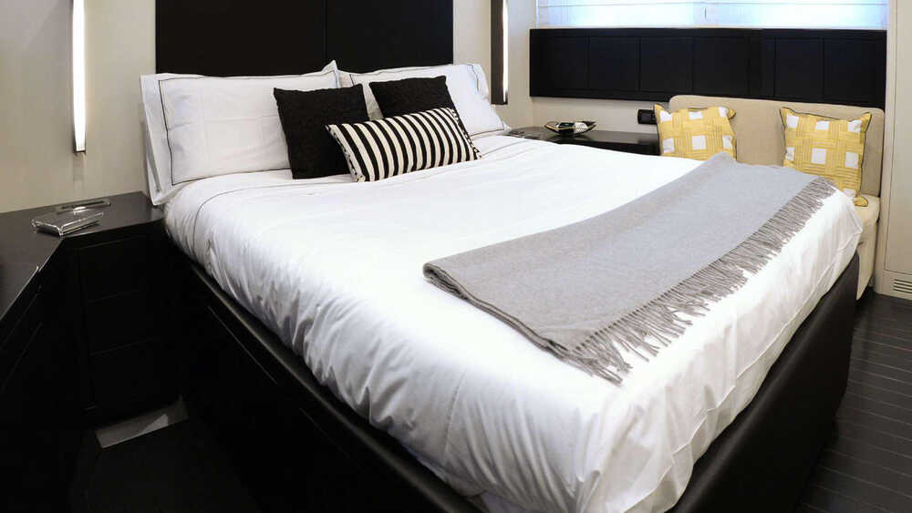 Guest double cabin