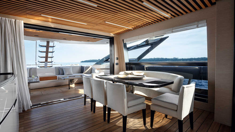Dinette on the main deck