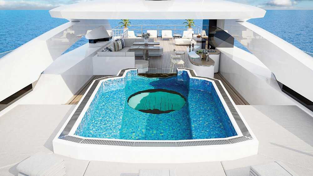 Jacuzzi on sundeck