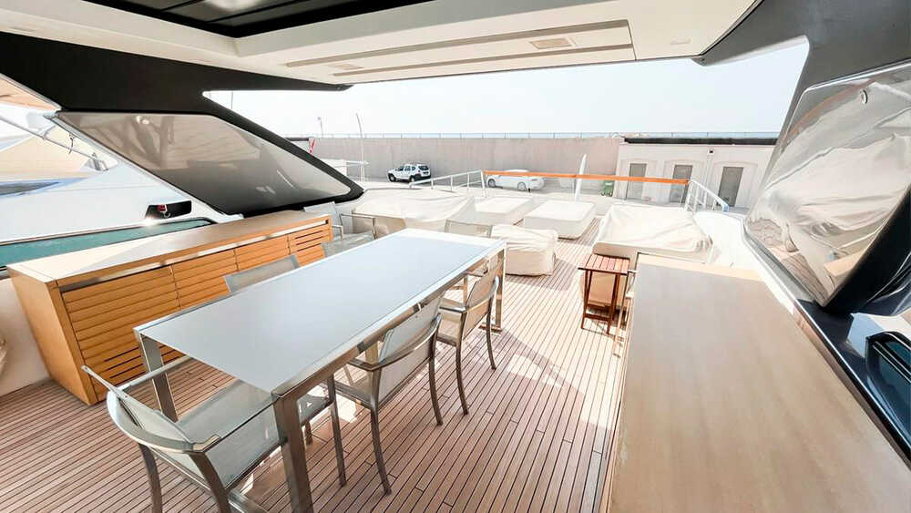 Flybridge