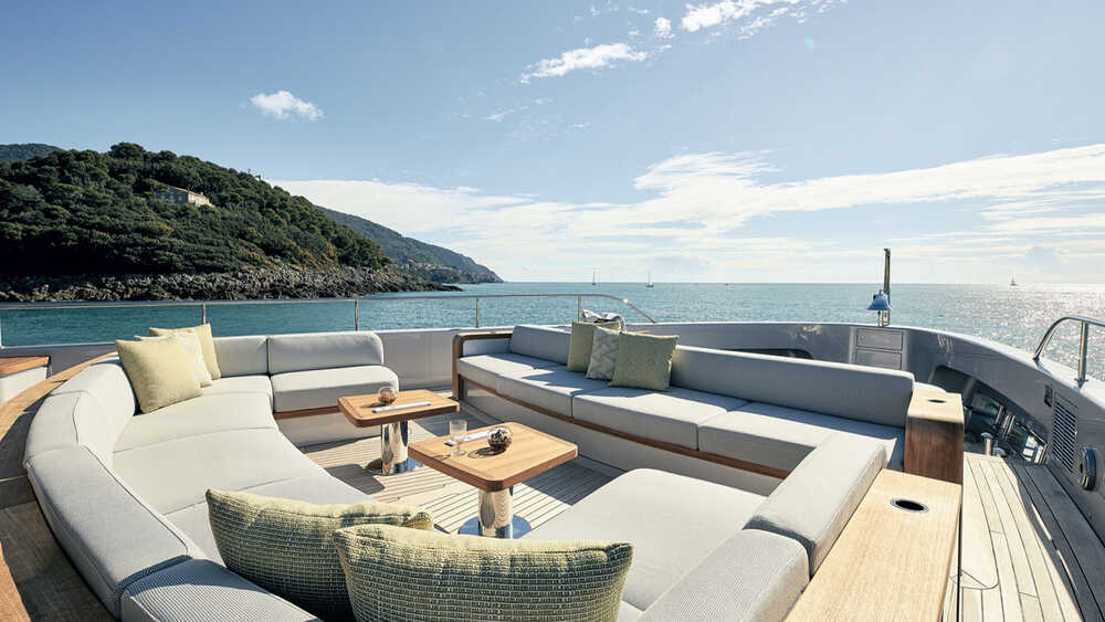 Lounge area on bow