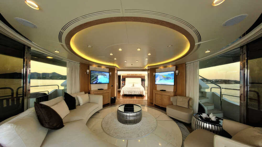 Salon on upper deck
