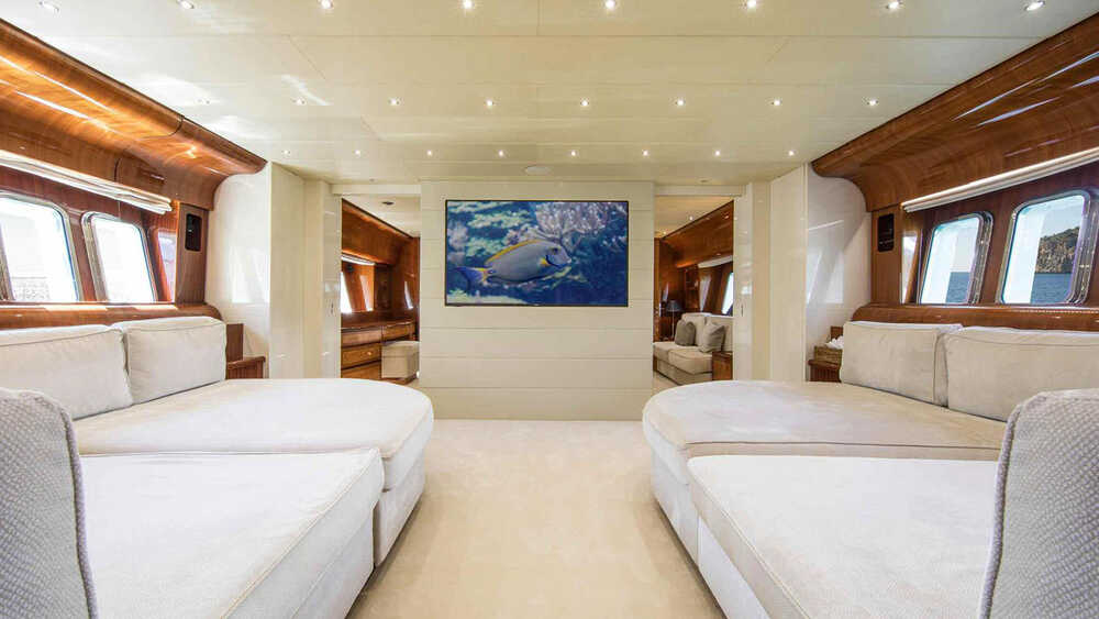 Master cabin M/Y CITA