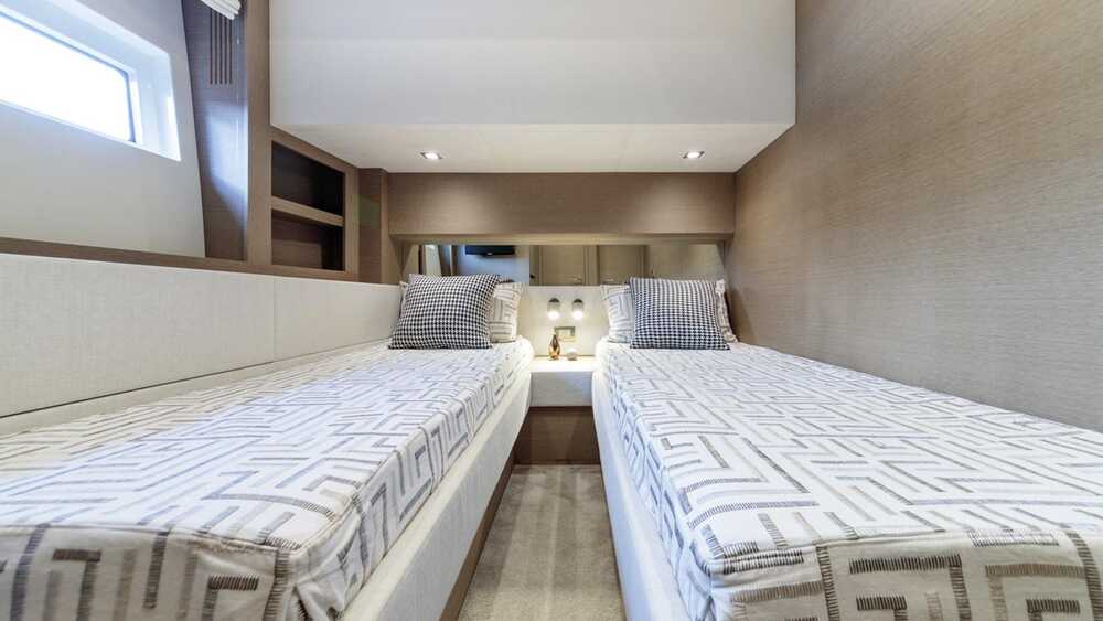 Guest cabin