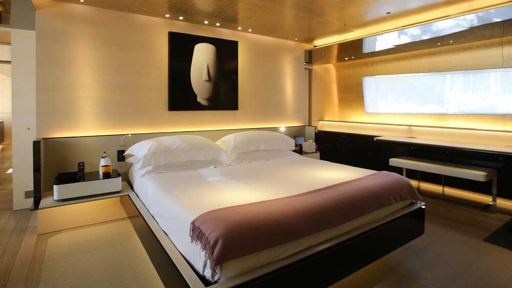 Double cabin