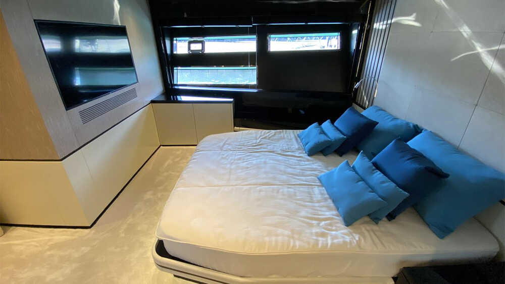 Guest cabin
