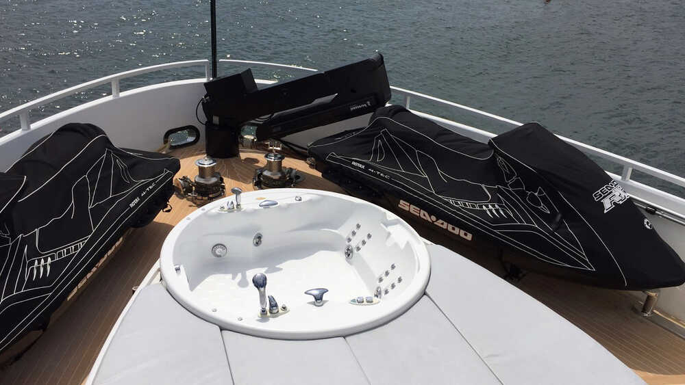 The bow section with sofas and Jacuzzi