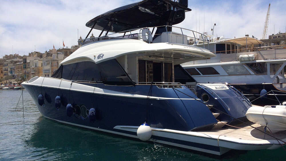 Exterior MCY 65 2012