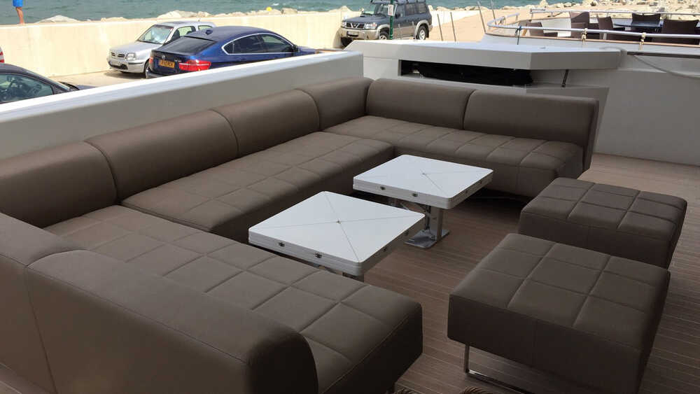 The cockpit on the main deck