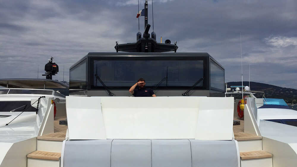 The bow section with sofas and Jacuzzi
