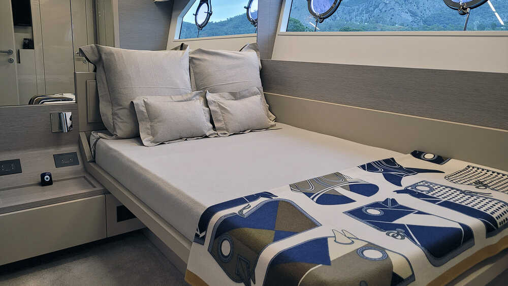 Guest cabin
