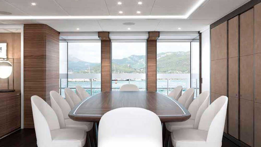 Dinette in the salon on the main deck