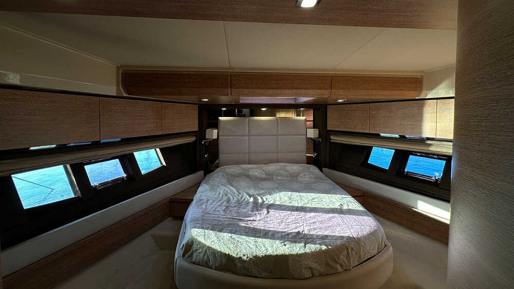 Guest cabin
