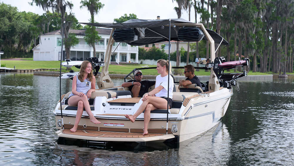 Transom Seating