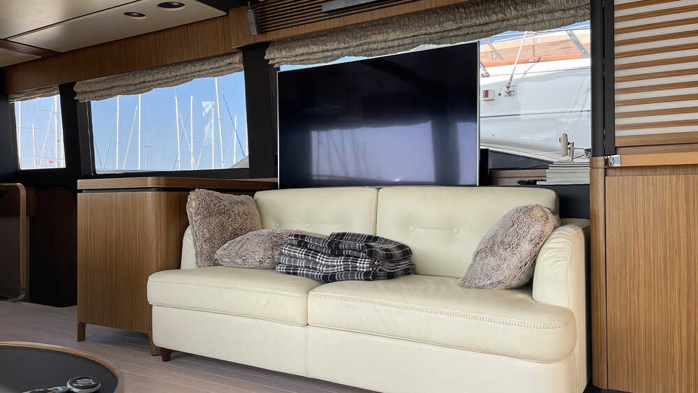 TV in salon 