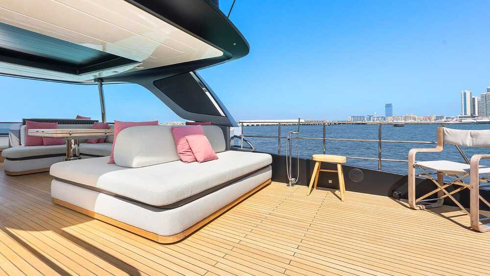 Flybridge