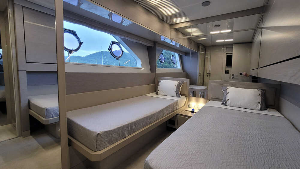 Guest cabin