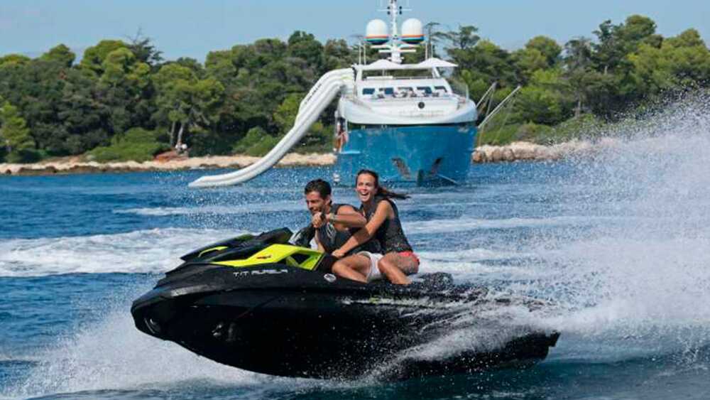 Water toys