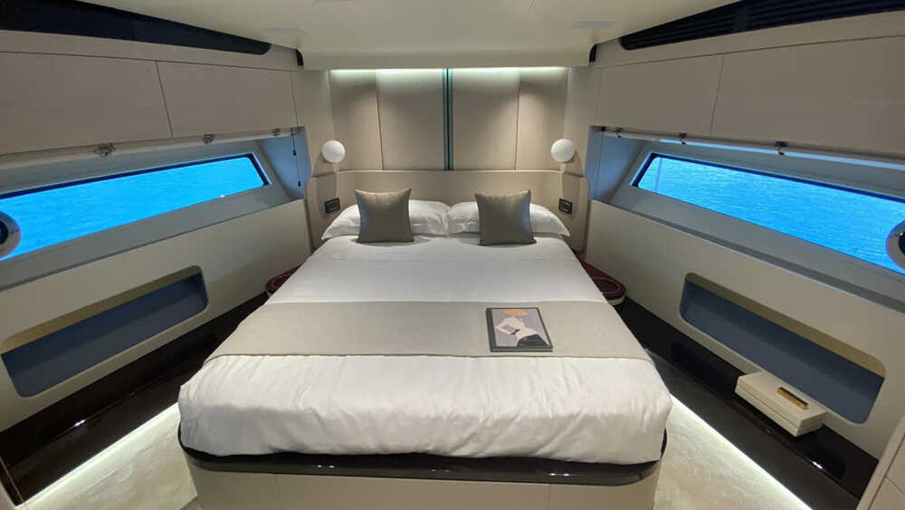 Double guest cabin