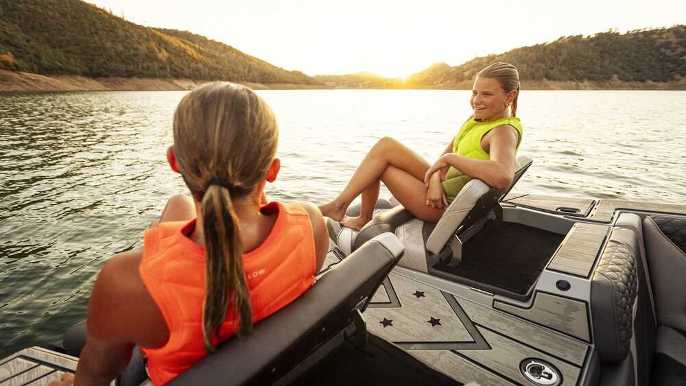 Transom Seating