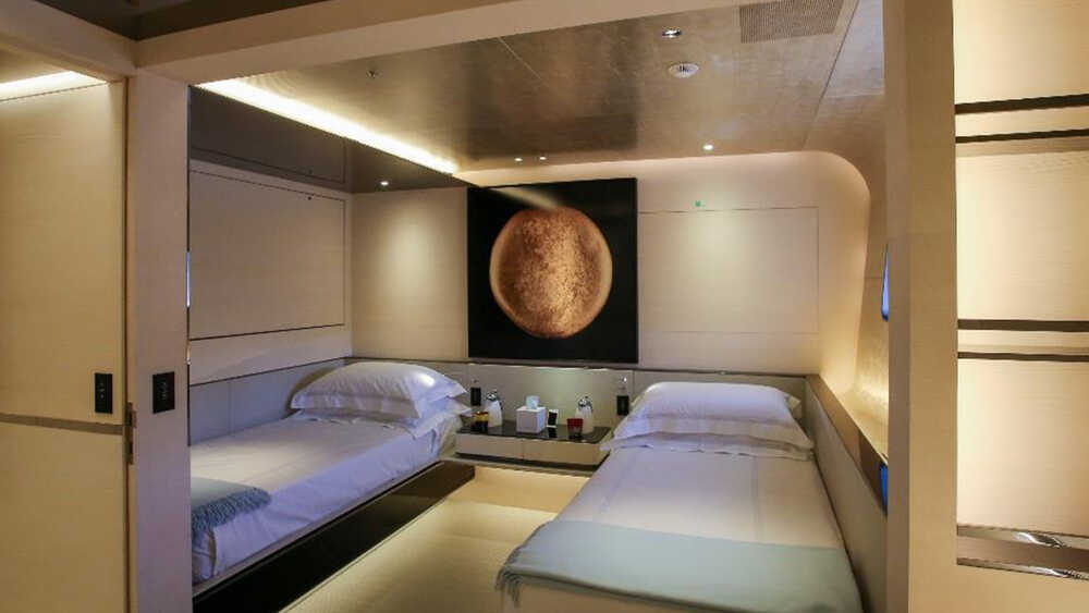 Twin cabin