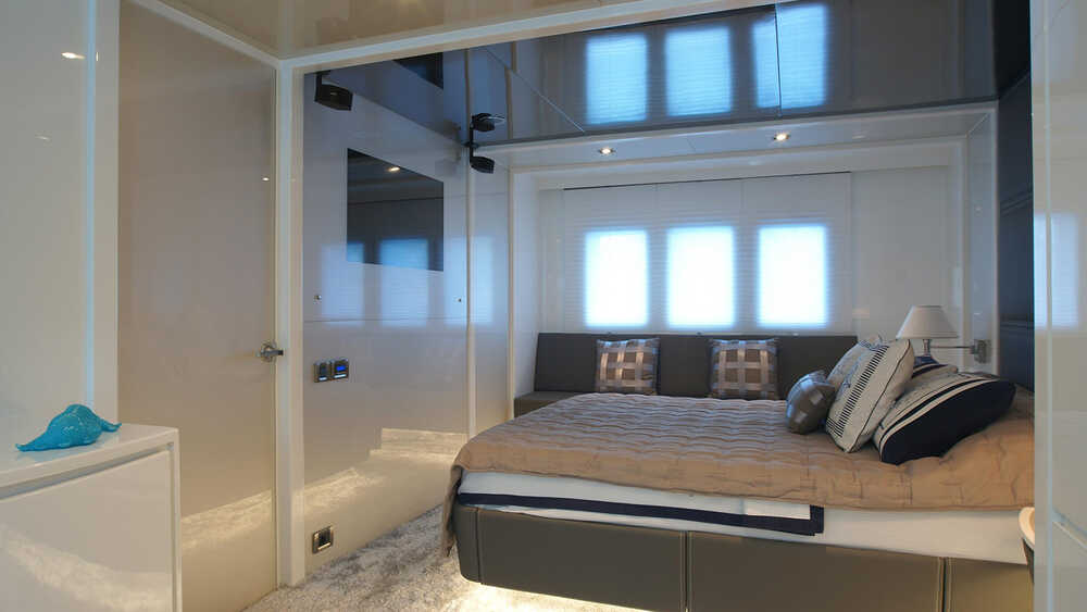 Guest cabin
