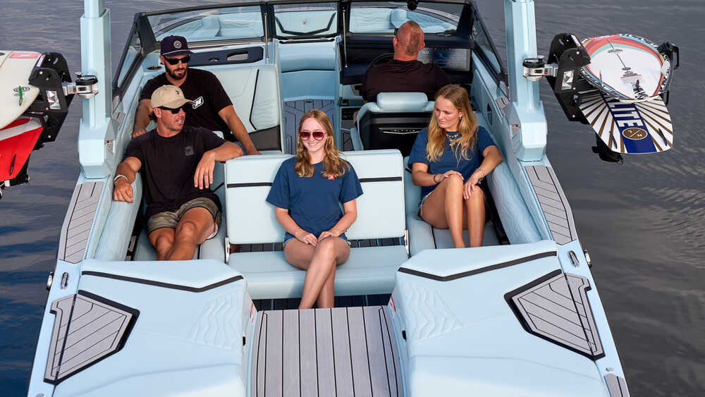 Reversible Stern Seat