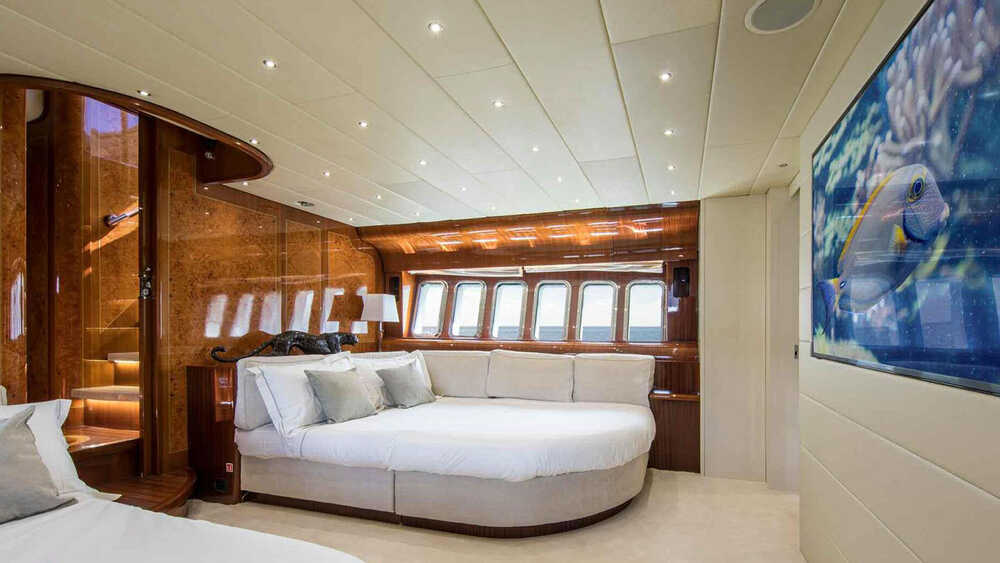 Master cabin M/Y CITA