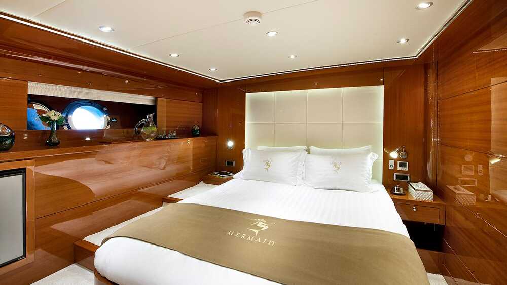 Guest cabin