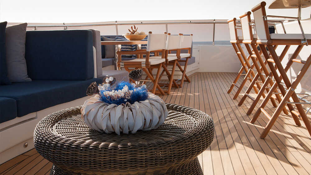 Dining area on flybridge